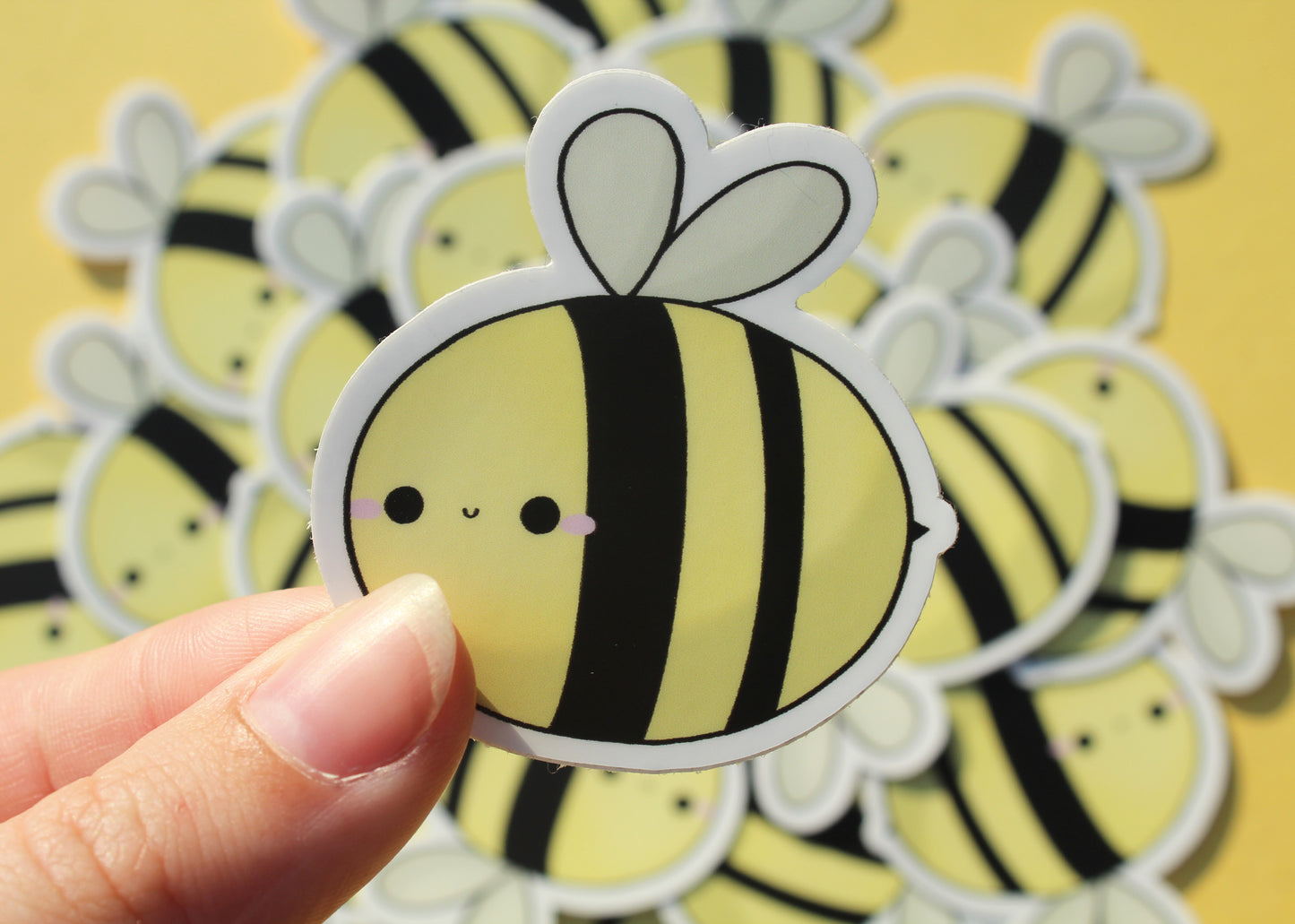 Bumble bee sticker